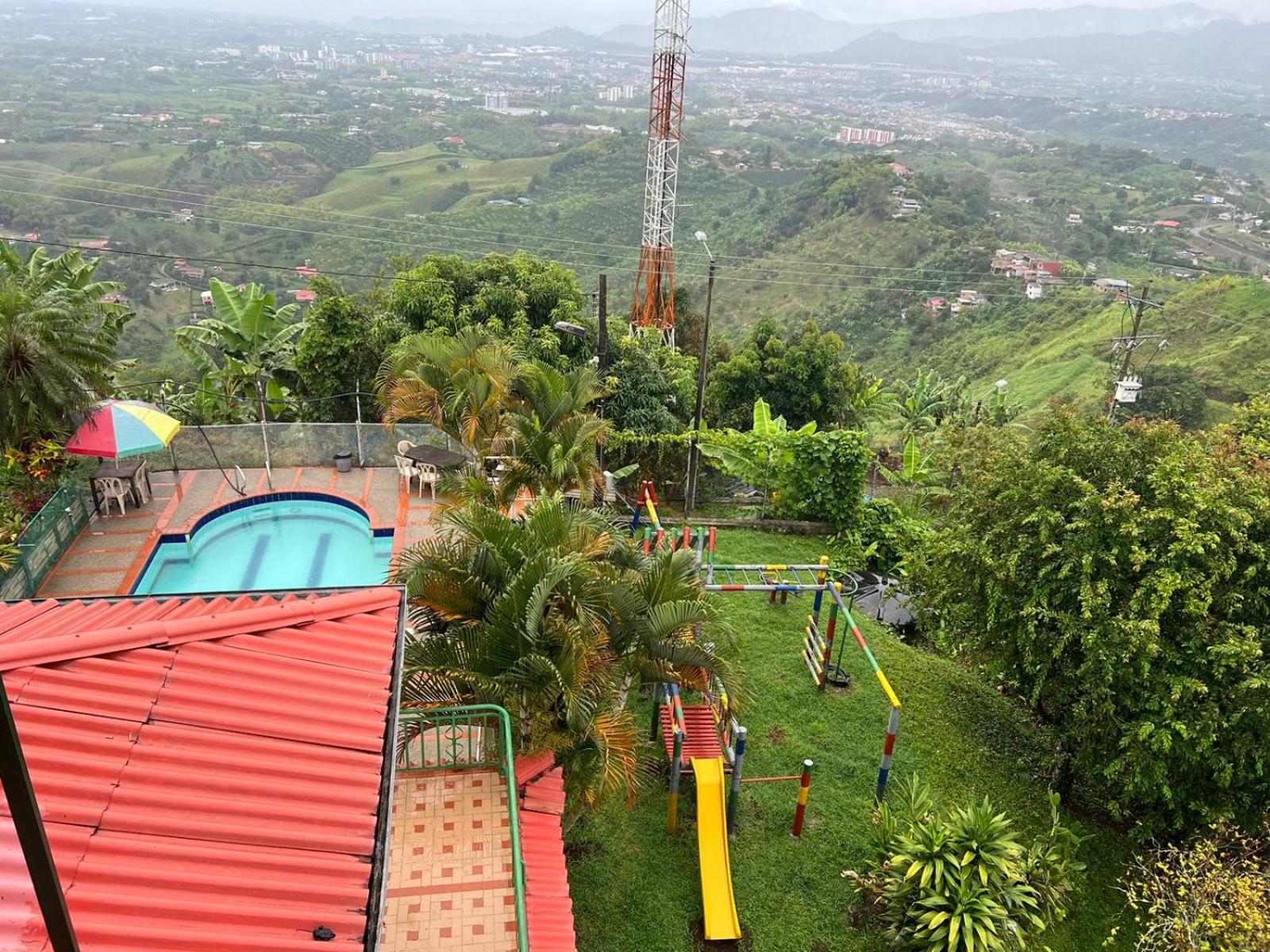 Eco Hotel La Selecta Pereira Exteriör bild