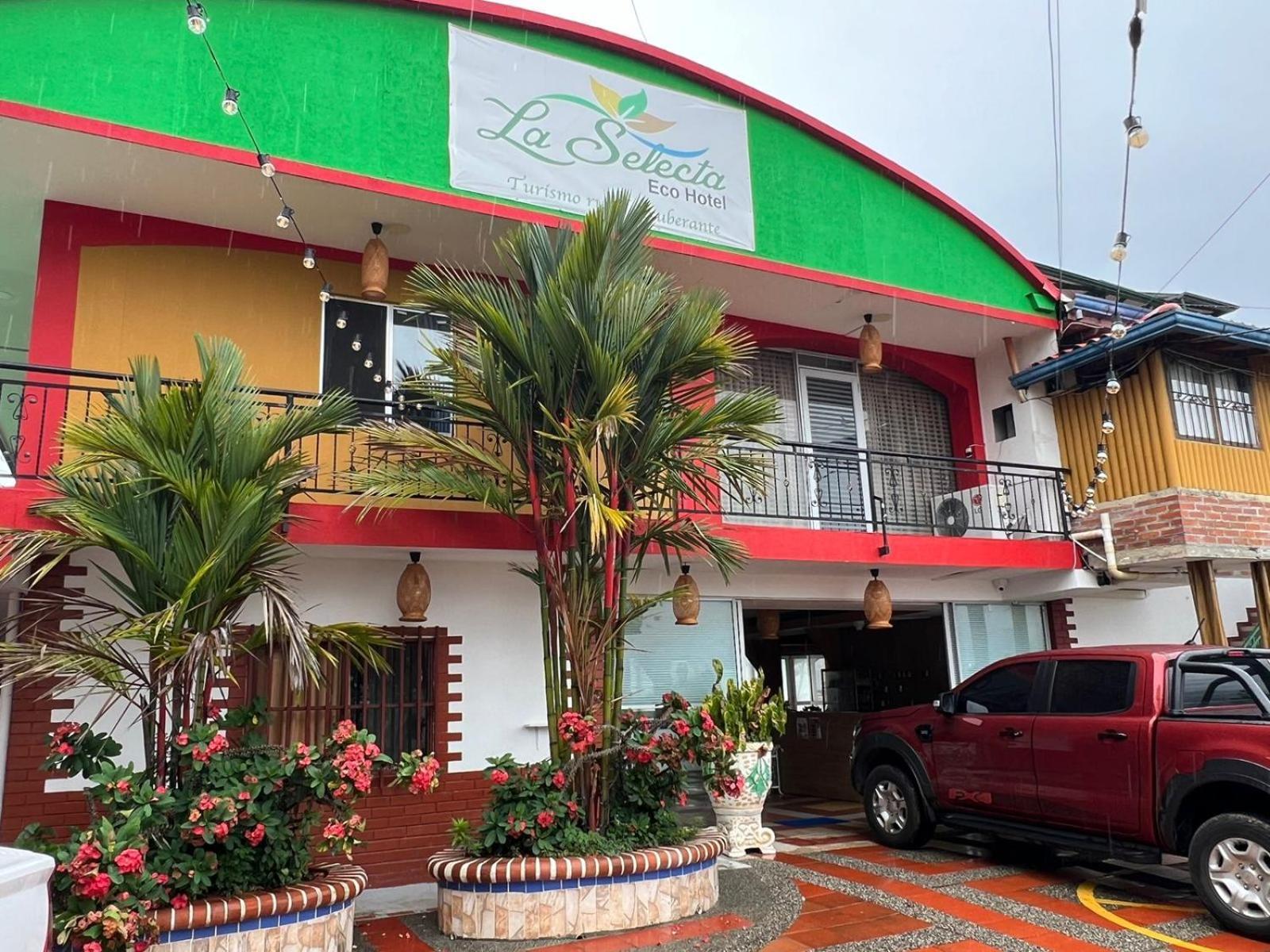 Eco Hotel La Selecta Pereira Exteriör bild