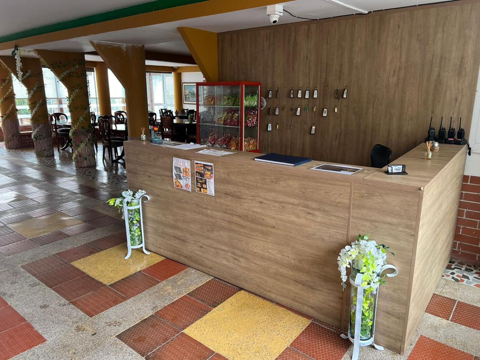 Eco Hotel La Selecta Pereira Exteriör bild